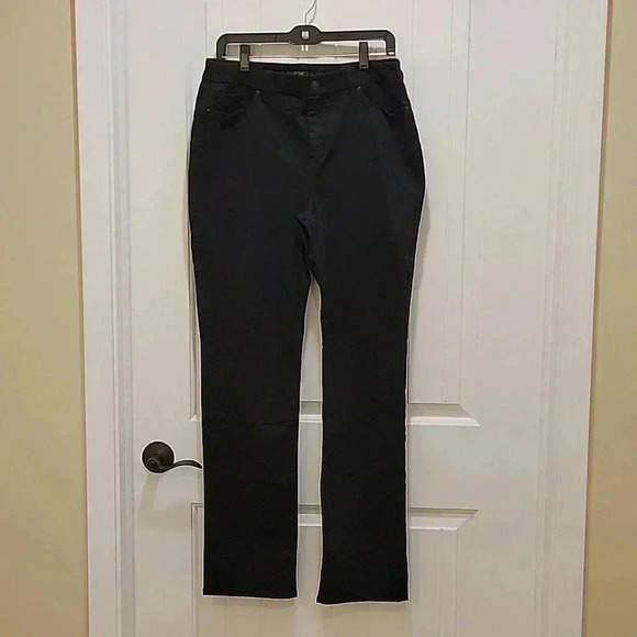 Chicos Slim Leg Black Jeans 1.5 Size 32in - Picture 3 of 9